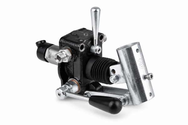 Pompa ręczna zbiornikowa pod siłownik dwustronnego działania 12cm3 3/8"BSP 380bar z dźwignią rozładowczą PMD 12L-s (6055.0047) + dźwignia